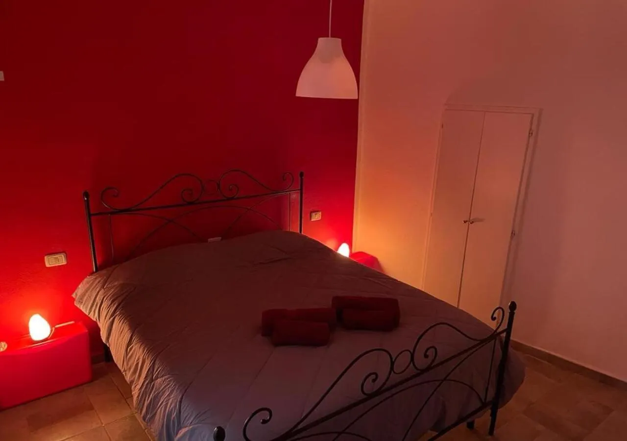 Appartamento il mandorlo nel centro di Volterra 0*,